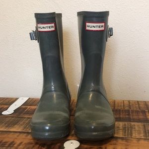 Green short hunter boots